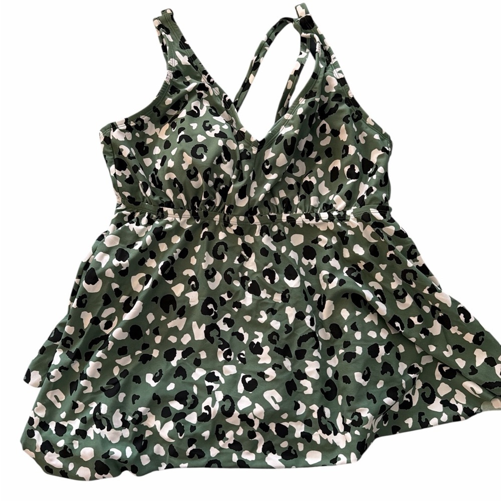 Kona Sol Green Camo Animal Print Tankini Top Bathing Suit